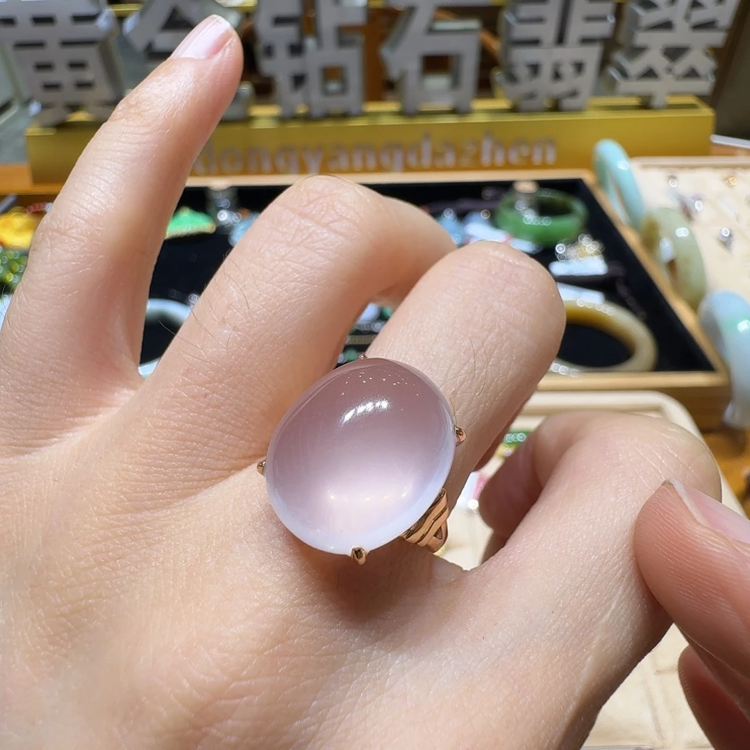 18K金镶嵌戒指水晶