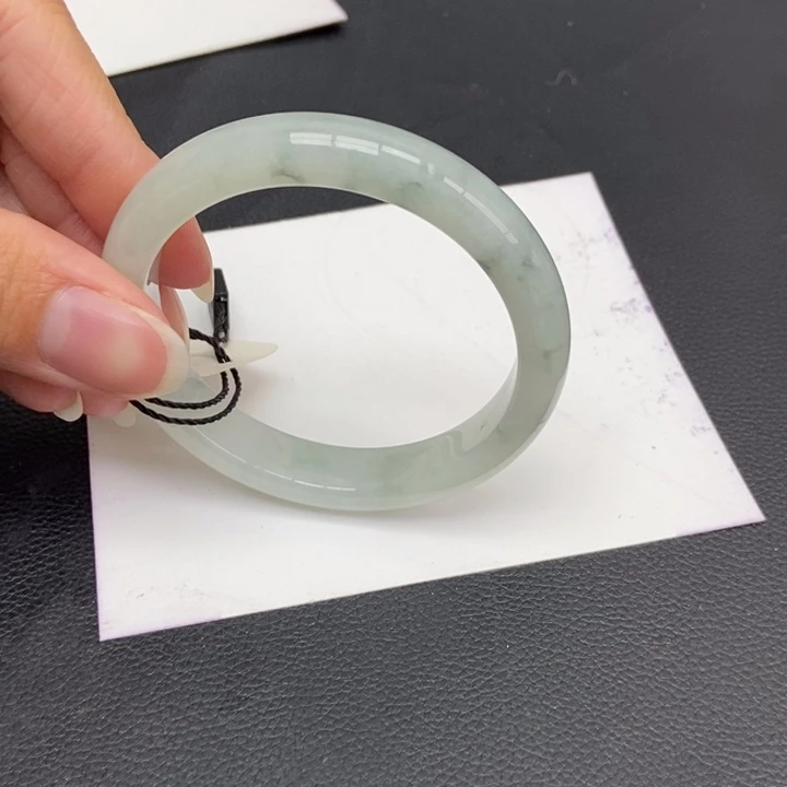 翡翠手镯未镶嵌柠****152正圈