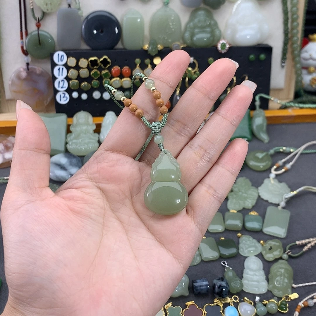 和田玉未镶嵌吊坠(不含链)