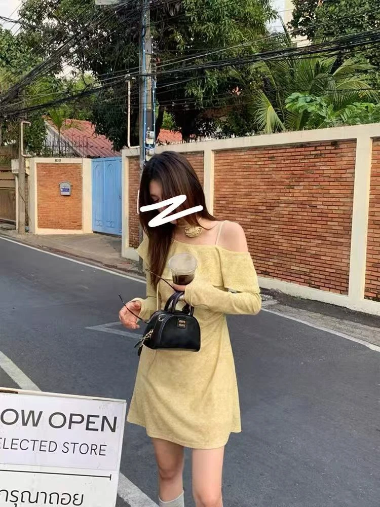 小妳XiaoNi———（春秋款一字领连衣裙2410225）