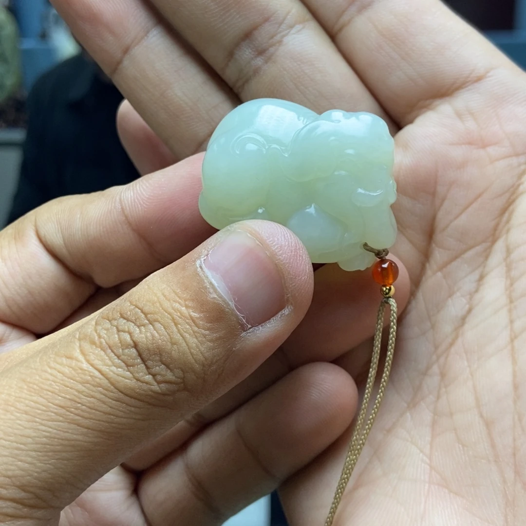 和田玉未镶嵌挂件