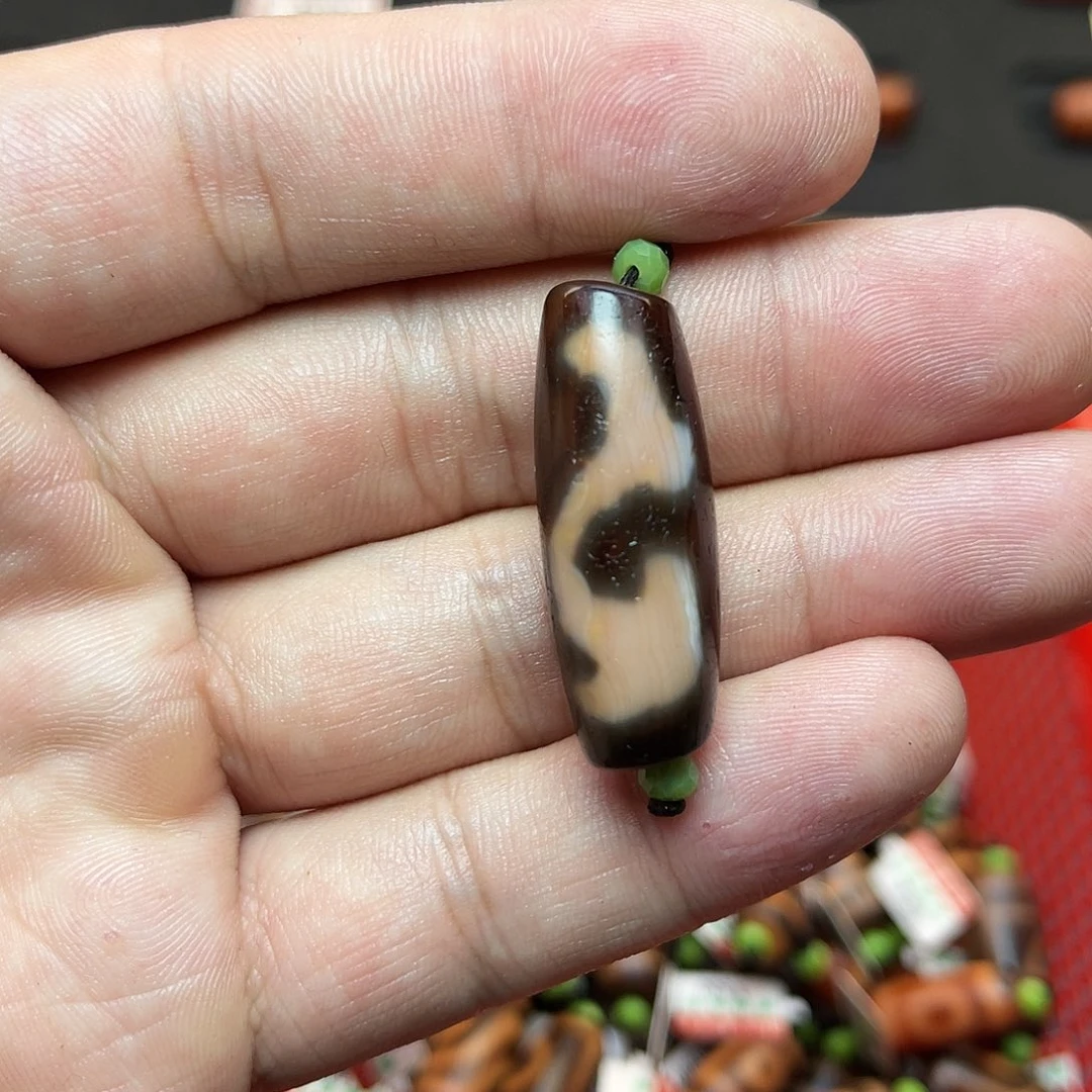 暴***兔玛瑙/玉髓未镶嵌珠宝半成品