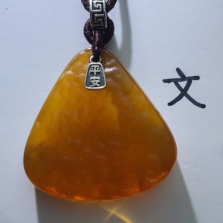 琥珀未镶嵌珠宝奇石26