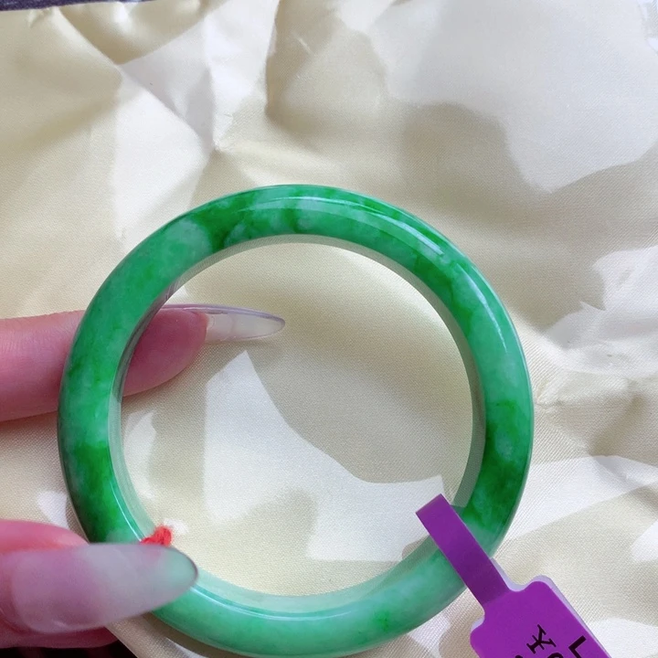 翡翠未镶嵌手镯翡翠