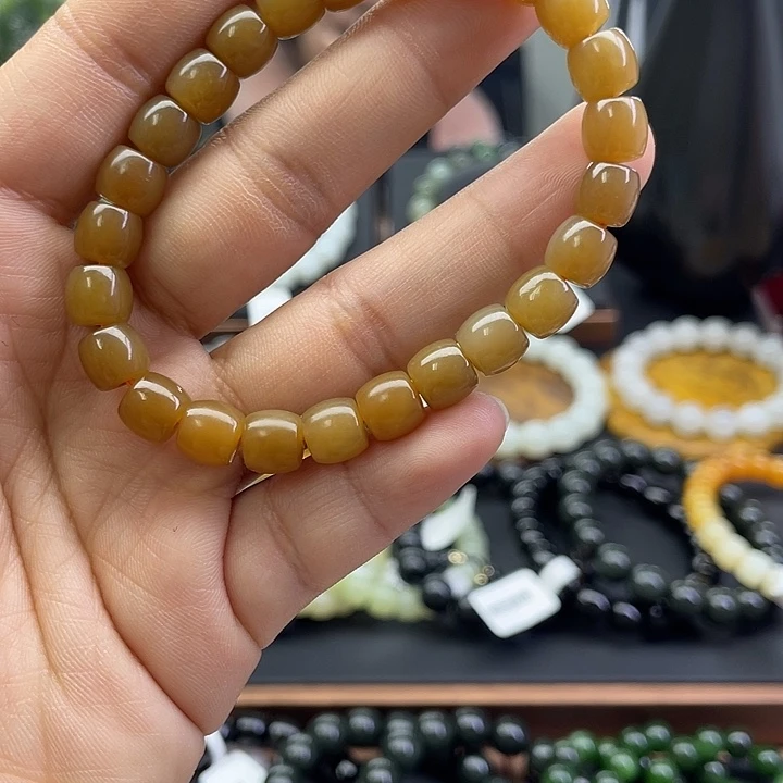 和田玉未镶嵌手串