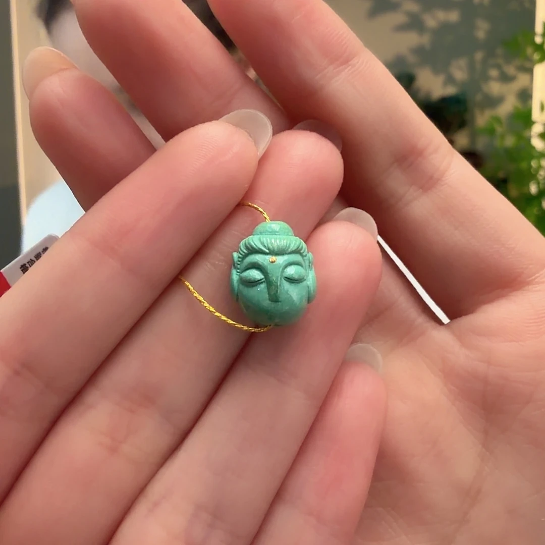 绿松石未镶嵌颈饰