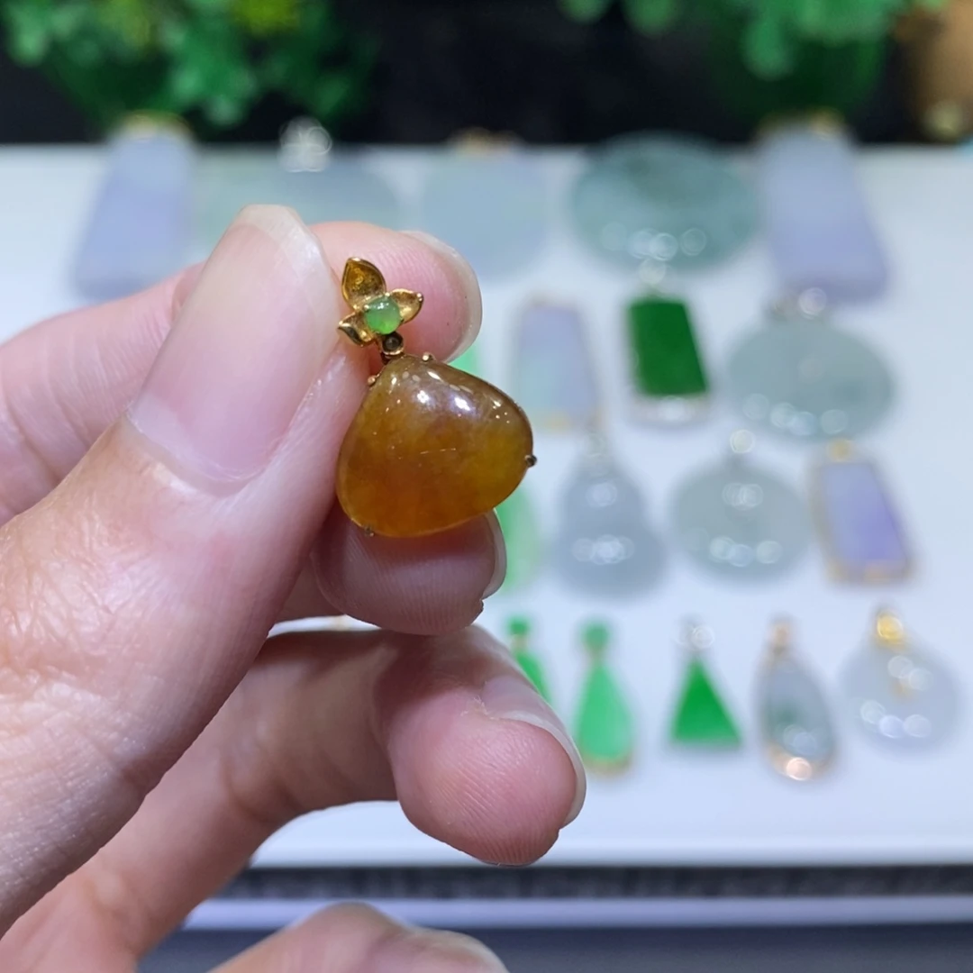 翡翠18K金镶嵌吊坠(不含链)