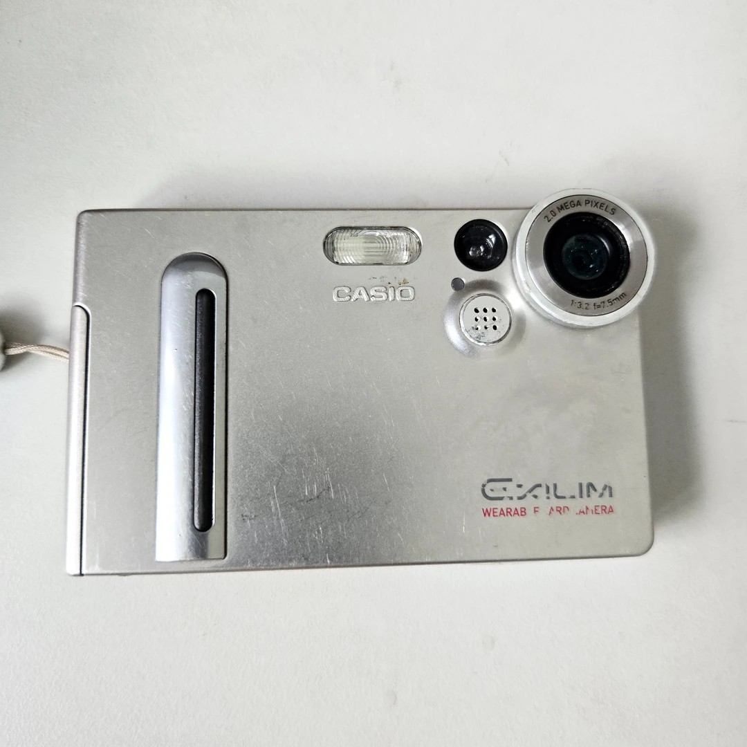 8新 Casio/卡西欧 exm2复古ccd,闪光灯不亮其他功能正常。