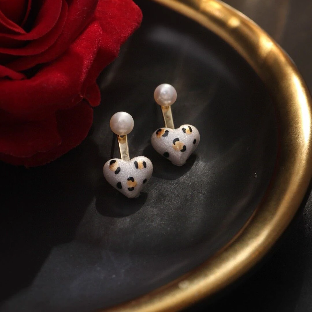 铜合金合成锆石耳饰 滴油桃心双带耳环A332