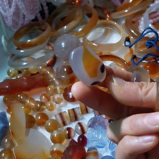 浅***言玛瑙/玉髓未镶嵌简单