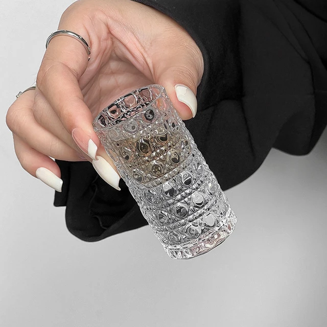 新款轻奢小酒杯浮雕加厚玻璃白酒杯酒盅小号家用一口杯烈酒宝石纹