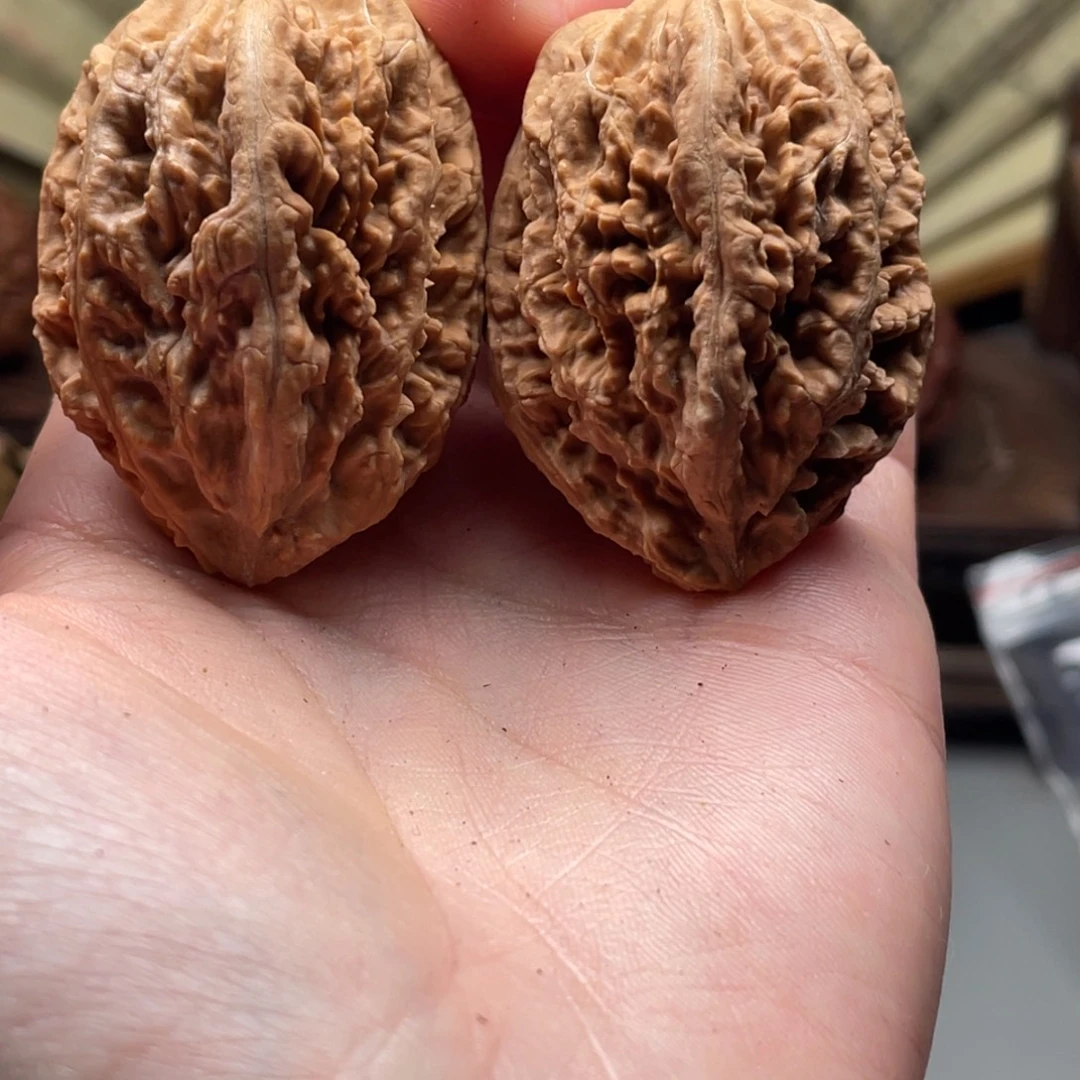 文玩核桃把件楸刀鱼37花皮