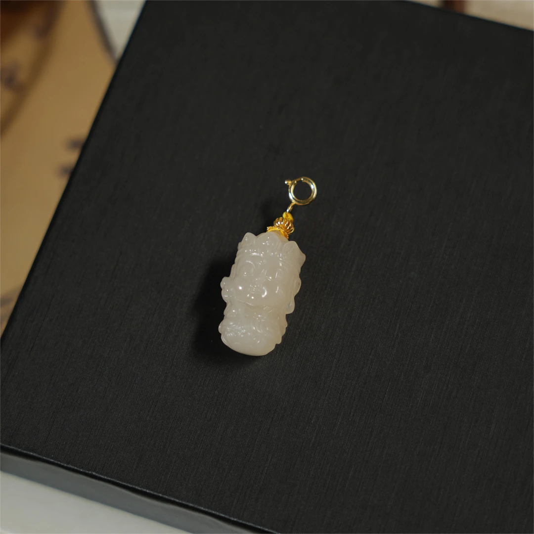 禾婉-天然和田玉藕粉18K金吊坠