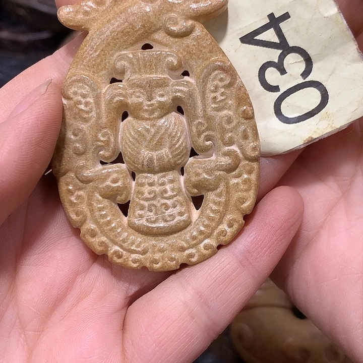 用***9和田玉未镶嵌颈饰