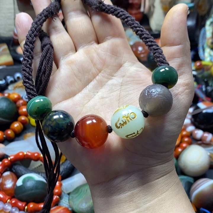 玛瑙/玉髓未镶嵌颈饰