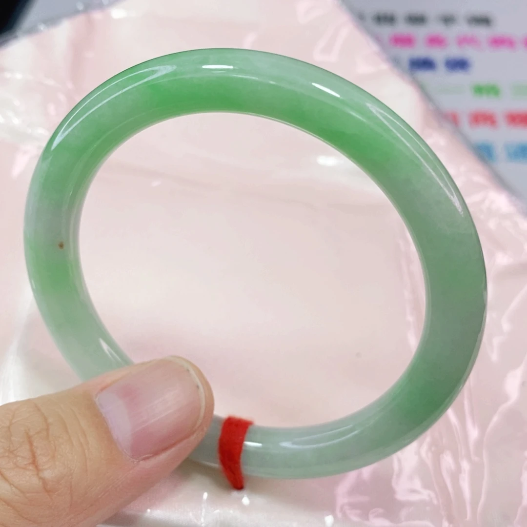 未镶嵌手镯翡翠52.8圈口圆条