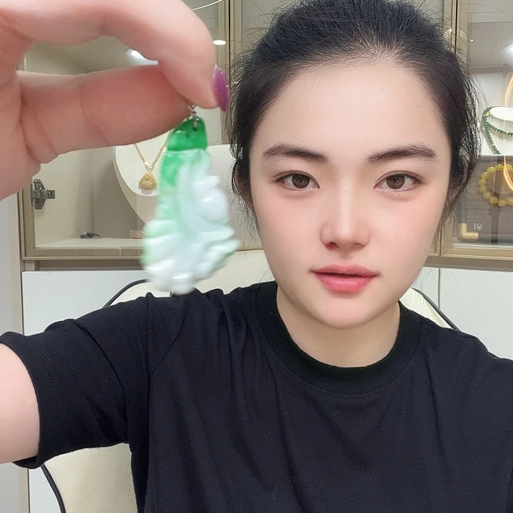 翡翠未镶嵌颈饰588