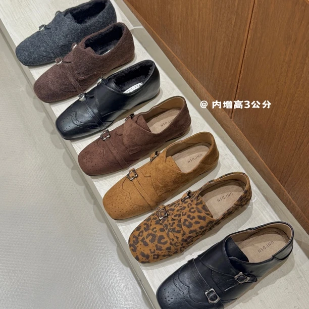 2025秋季新款内增高时方头复古雕花皮带扣皮鞋时尚百搭韩版单鞋