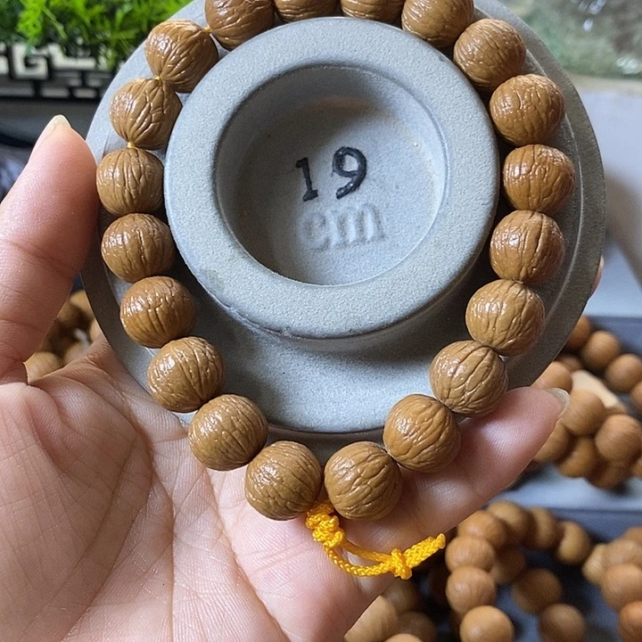 猴头核桃手串凤羽