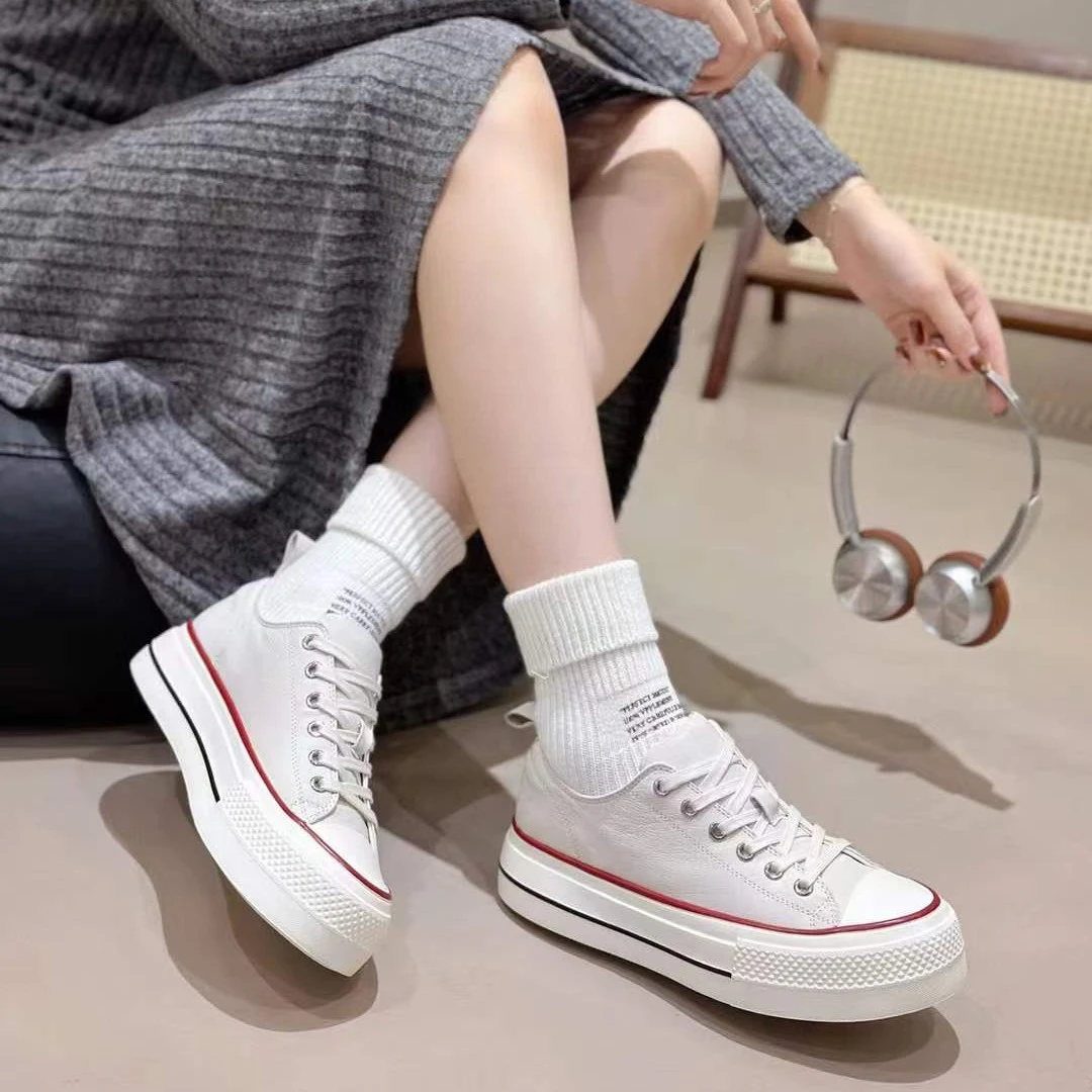 2026春季新款INS风时尚圆头厚底百搭休闲鞋真皮低帮包头底板鞋潮