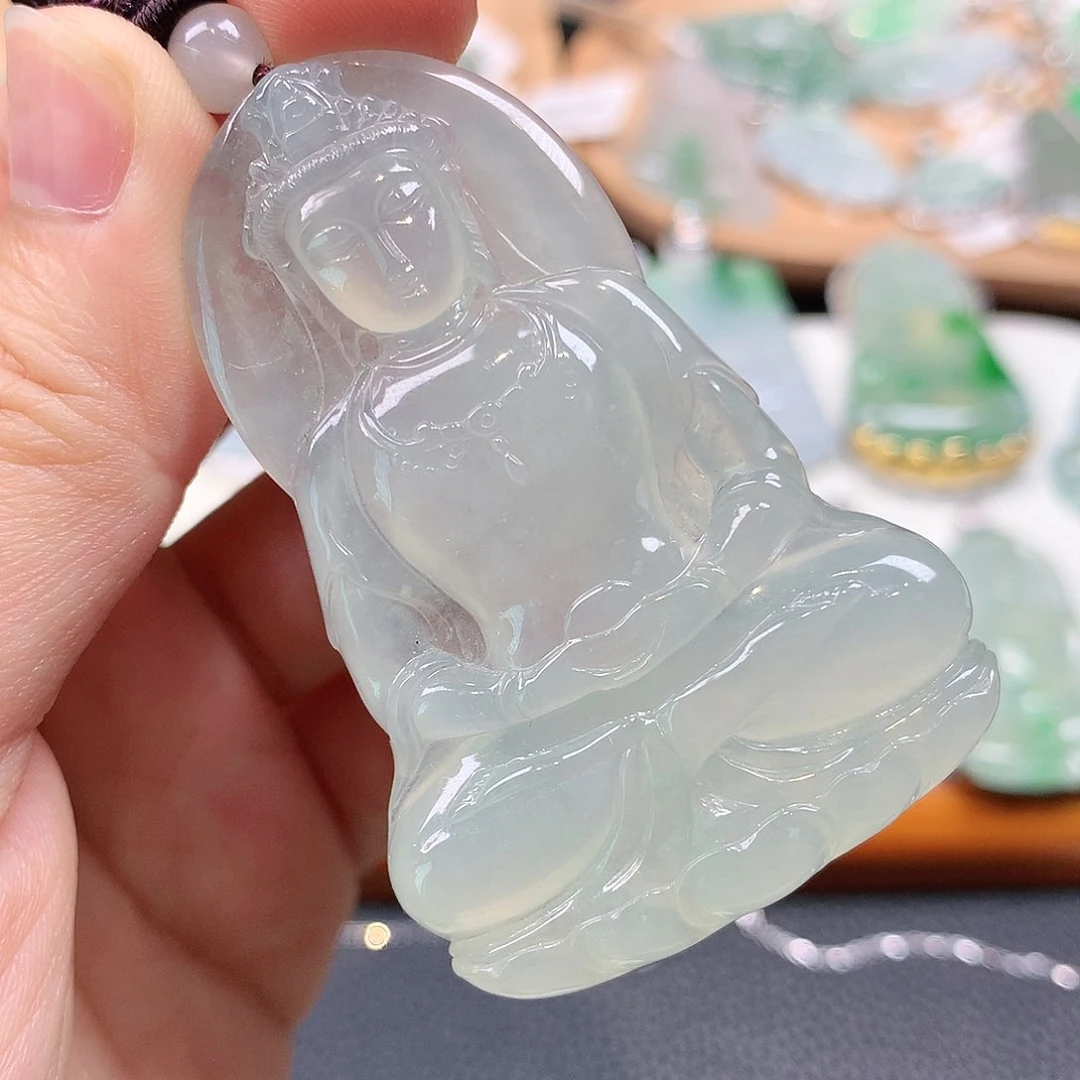 翡翠未镶嵌颈饰度母