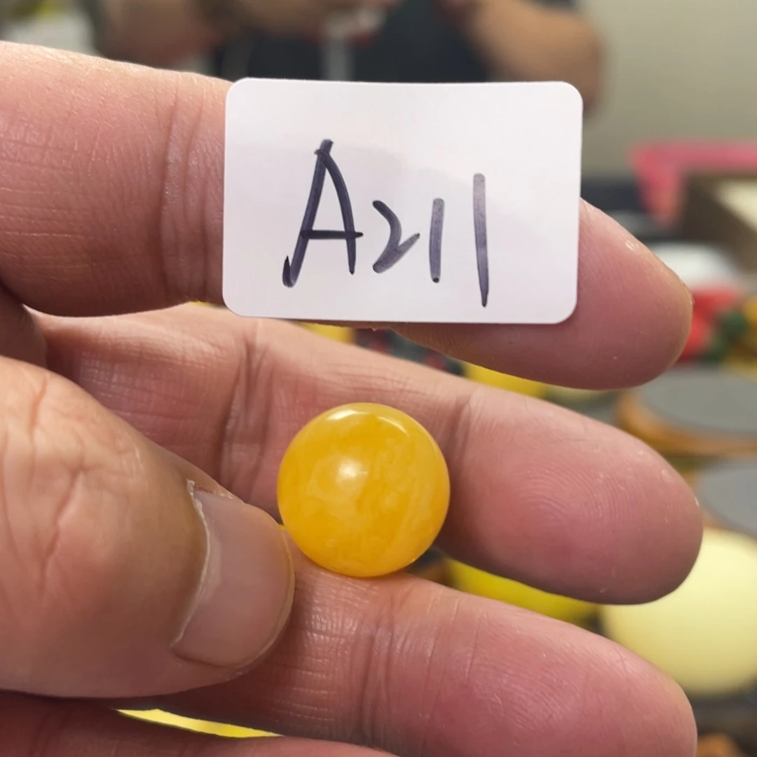 手链琥珀未镶嵌多样性发，发其中一件