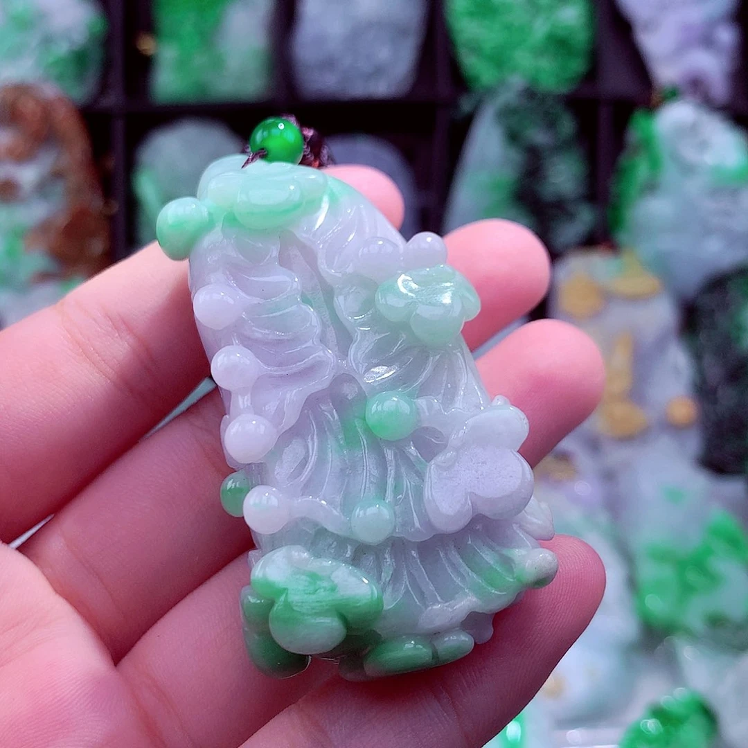 翡翠未镶嵌颈饰挂件