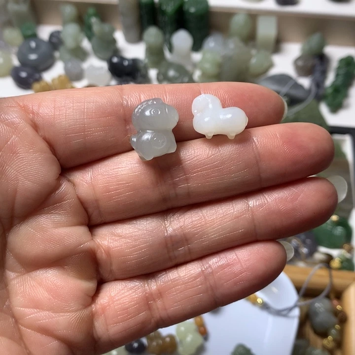 和田玉（糖玉）未镶嵌珠宝奇石