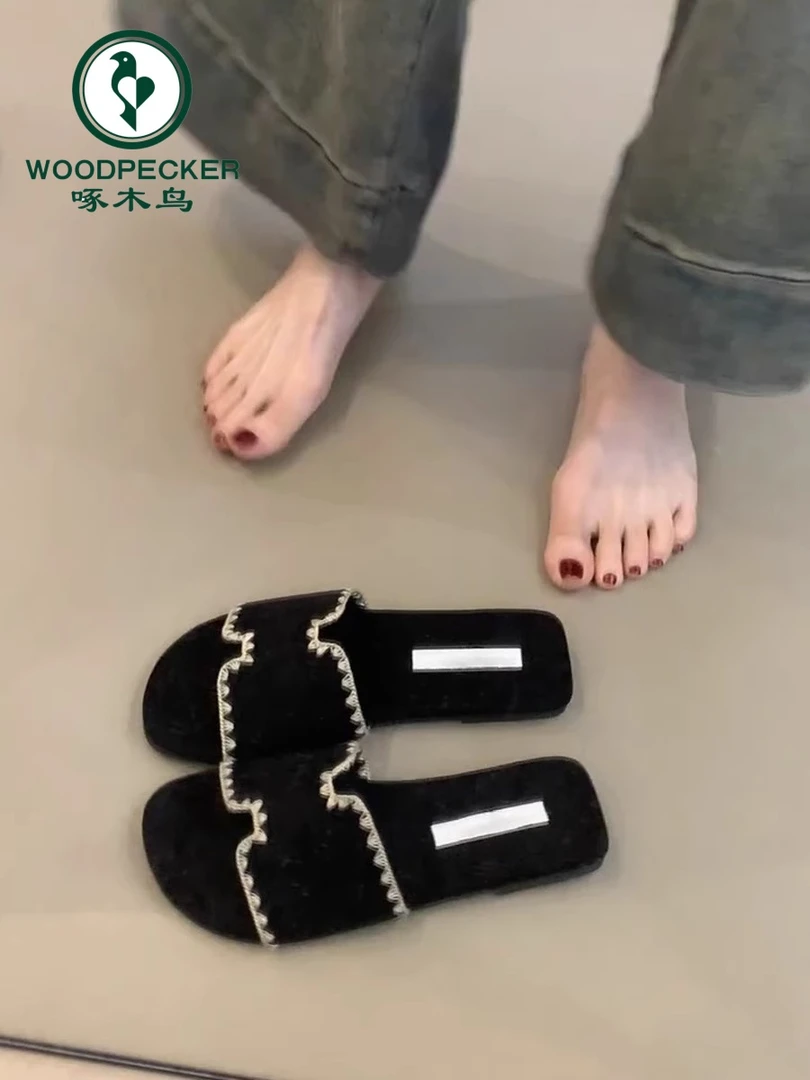 啄木鸟法式配裙子晚风露趾平底拖鞋2025夏季新款沙滩一字罗马凉鞋