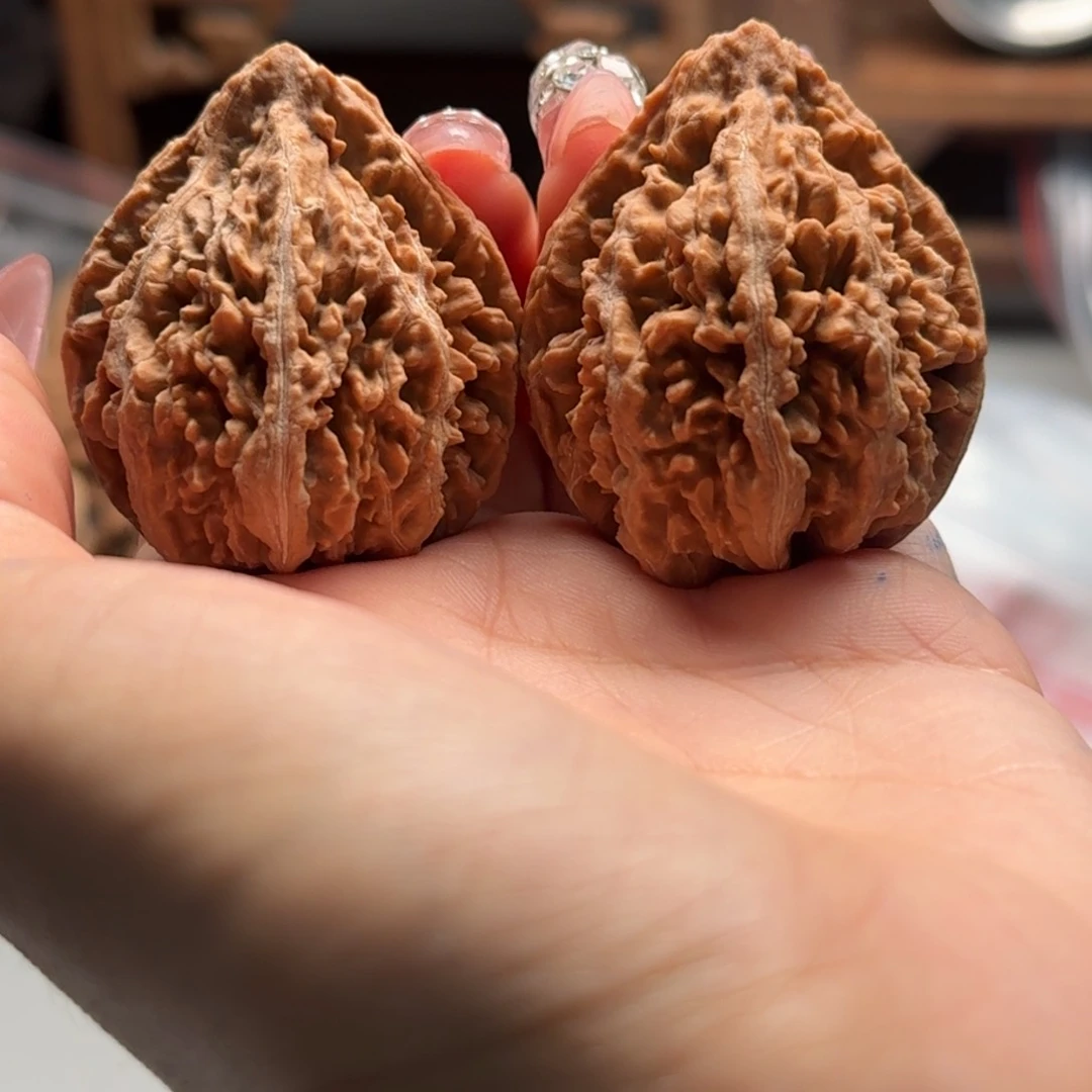 文玩核桃把件关东木子楸百核87花皮