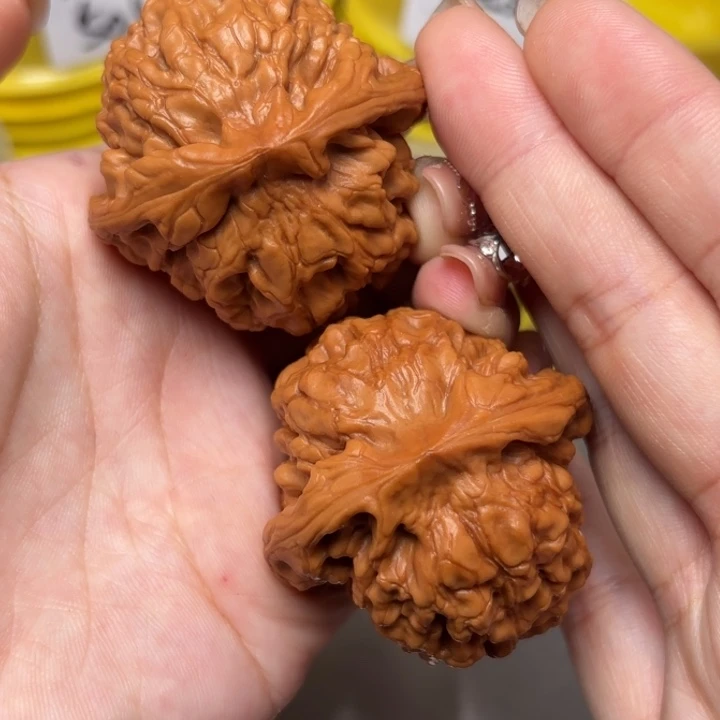 骗***狗吊坠文玩核桃47-28196-02