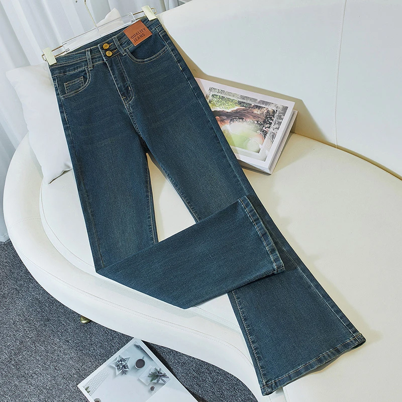 复古蓝双排扣微喇叭牛仔裤女2025年春季新款高腰修身显瘦裤