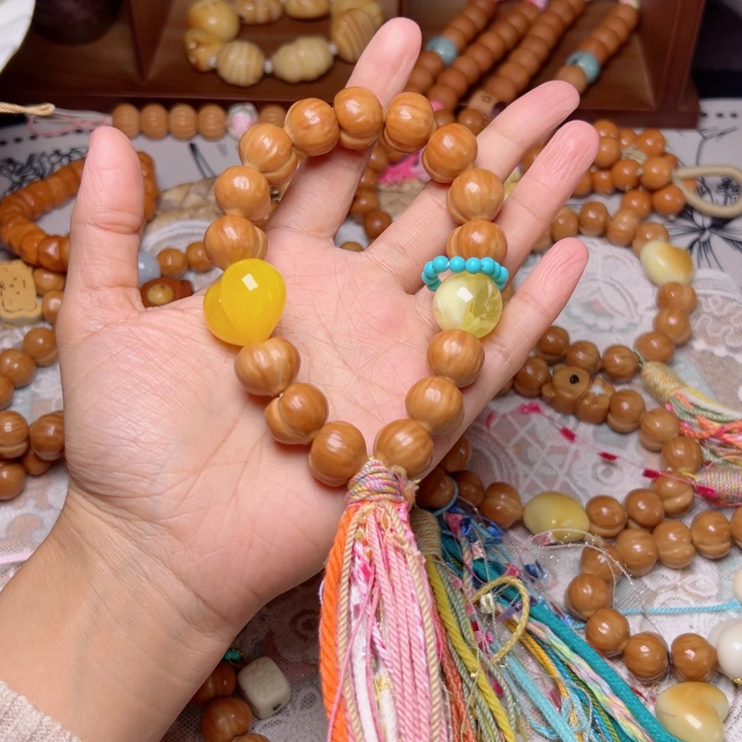 猴头核桃吊坠屁桃手持