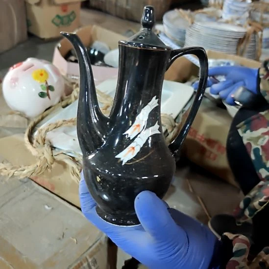 摆件陶瓷盘子碗啥都有