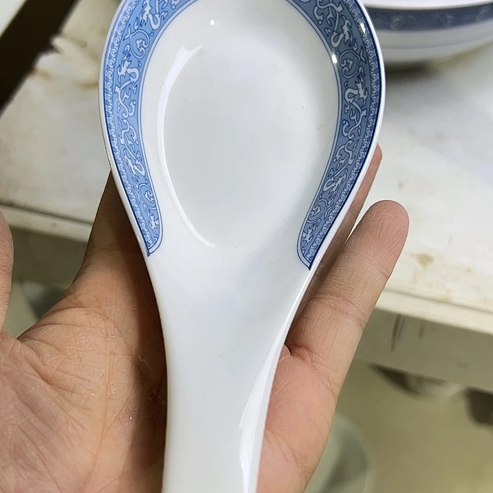 中铁大汤勺一个陶瓷