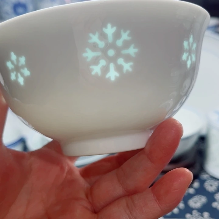 青花玲珑5寸饭碗雪花雕刻