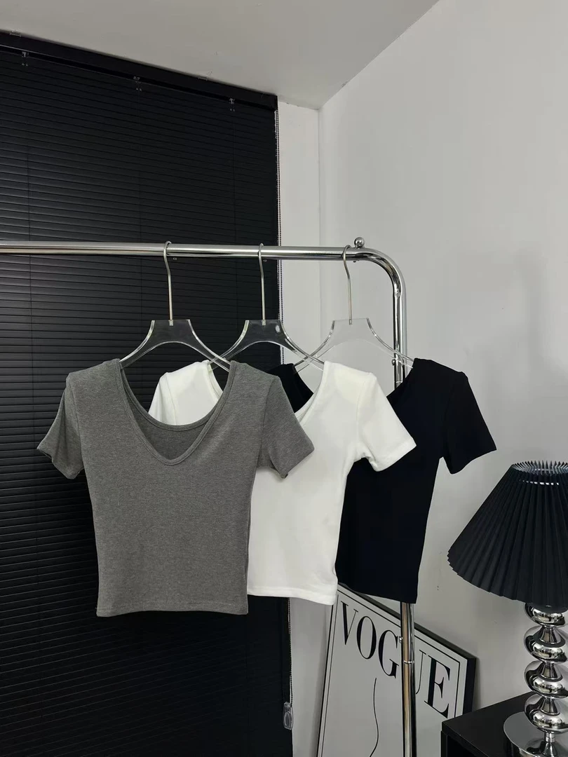 【MO RAN】v领前后两穿垫肩辣妹T恤