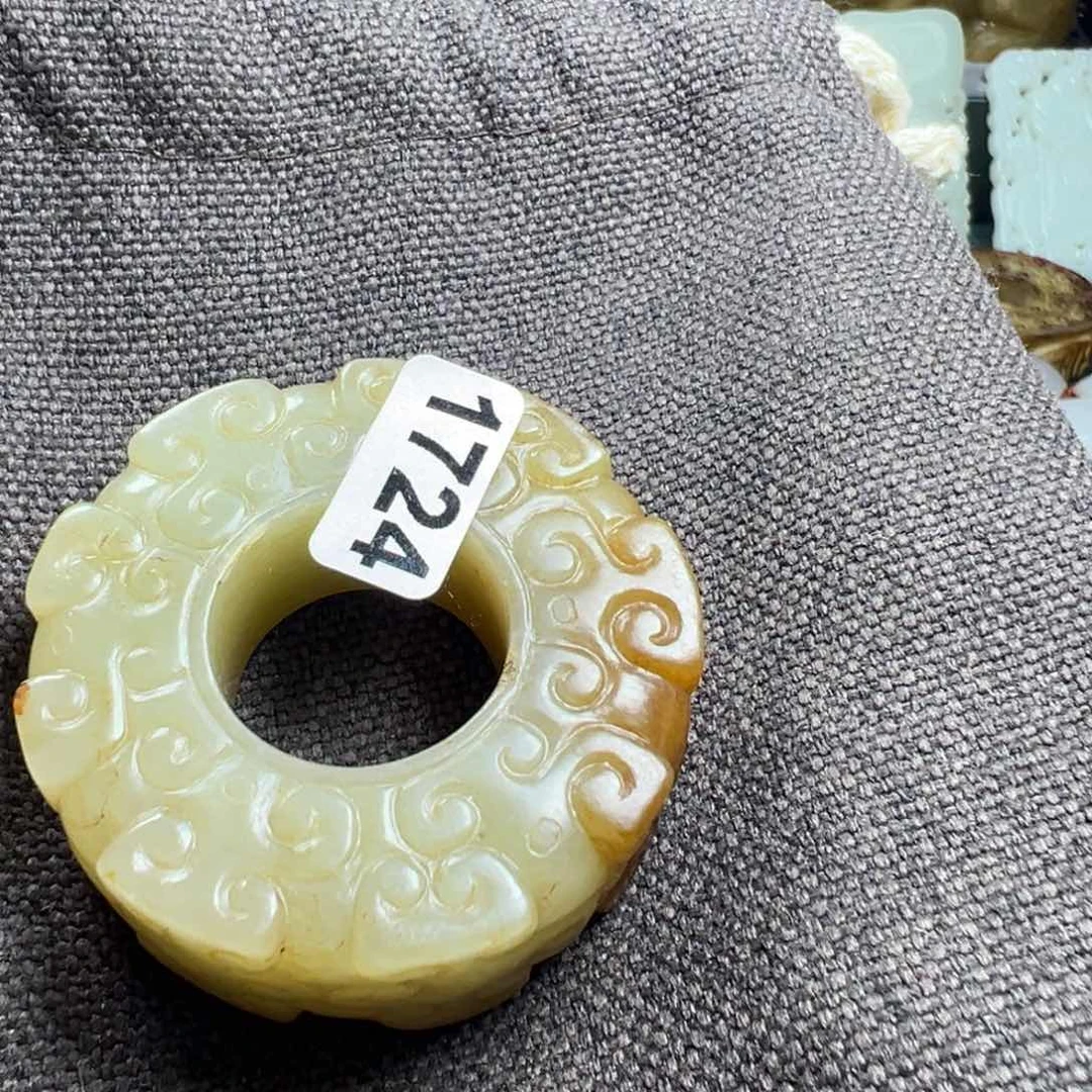 六***少瓷片新号开播一漏到底