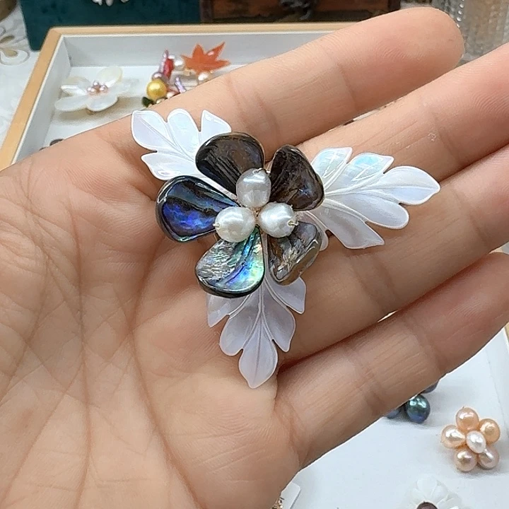 未镶嵌胸饰淡水珍珠