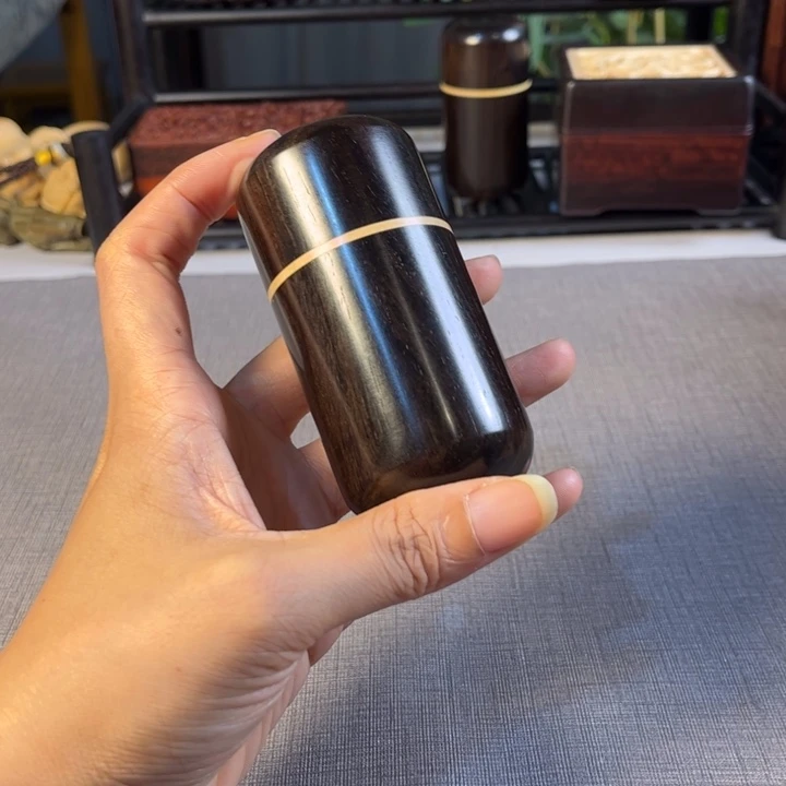 木紫光檀胶囊罐子