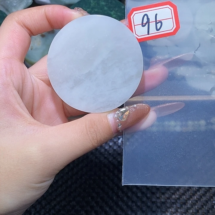 和田玉和田玉边角料随机发未镶嵌