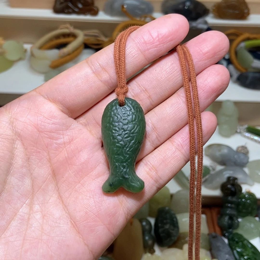 沙***子和田玉未镶嵌颈饰