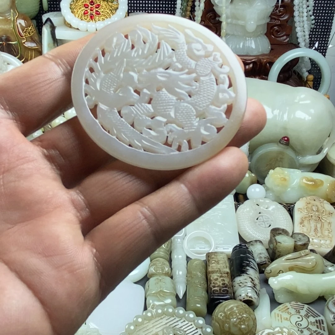 和田玉（糖玉）未镶嵌颈饰