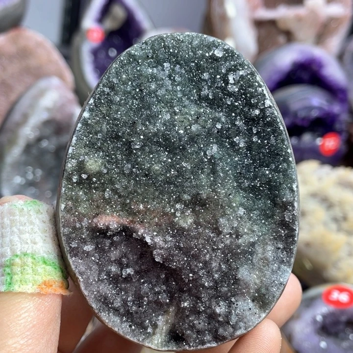 水晶摆件未镶嵌捡漏