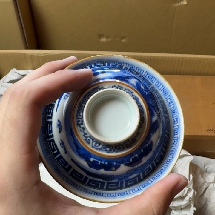 瓷片回流精美的瓷器