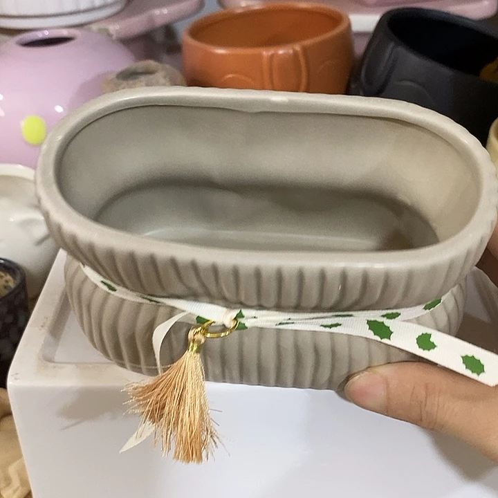 摆件陶盆有孔 瑕疵介意勿拍