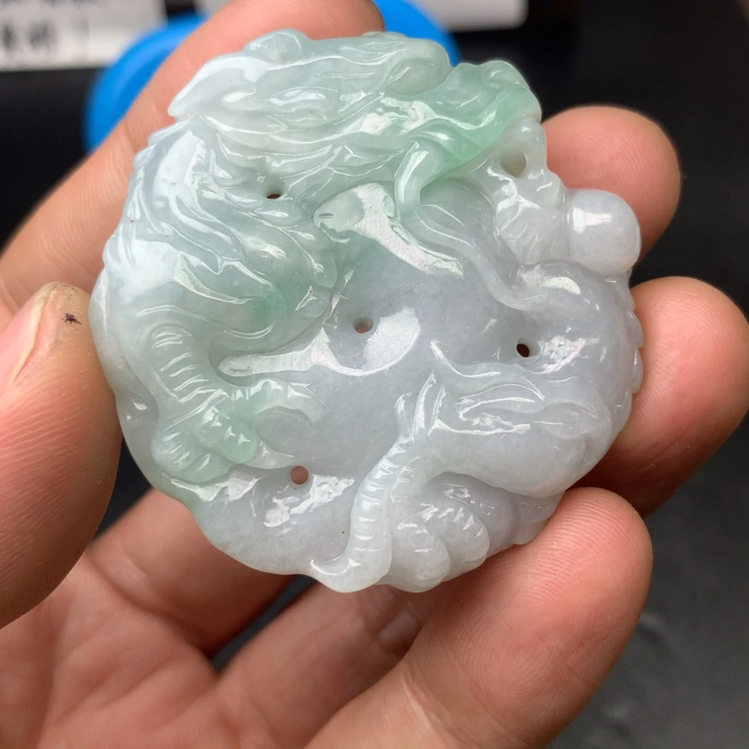 翡翠未镶嵌颈饰翡翠首饰和翡翠珠宝