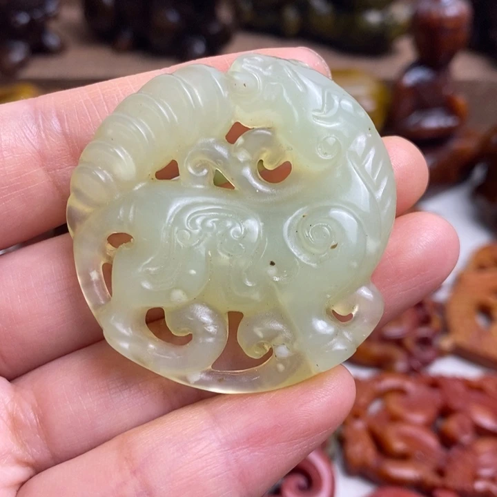 蛇纹石玉未镶嵌颈饰60