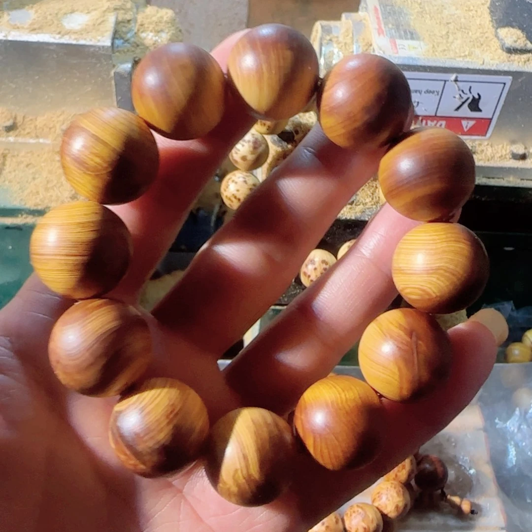 柏木（崖柏）2.0单圈需击微瑕。。。。