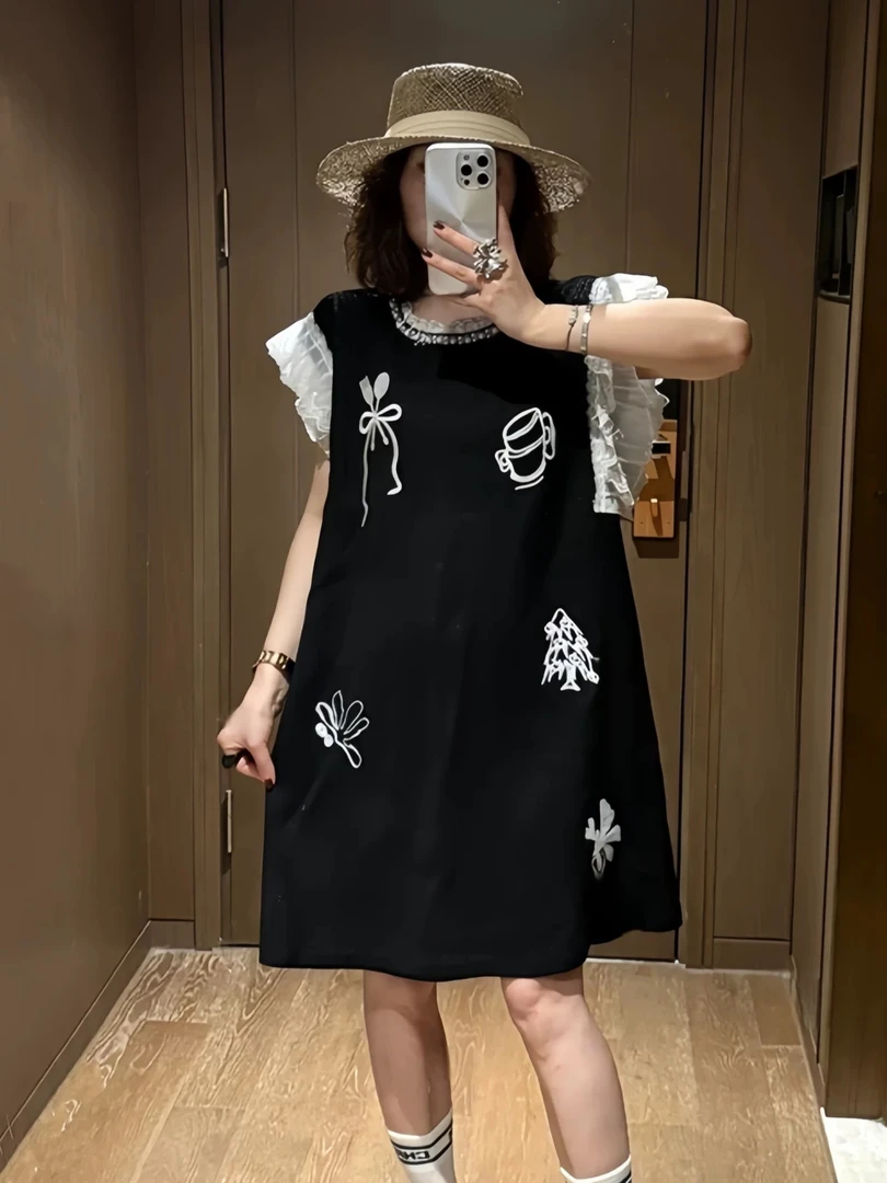 欧货重磅刺绣木耳边拼接时尚连衣裙显瘦气质夏季